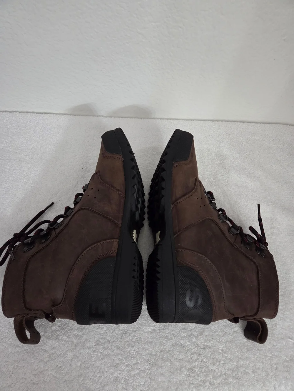 Sorel Men's Ankeny Mid Hiker Boot Size 8.5 Waterproof
